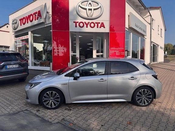 Gebraucht Toyota Corolla 122 PS (89 kW) 2021 Platinsilber metallic