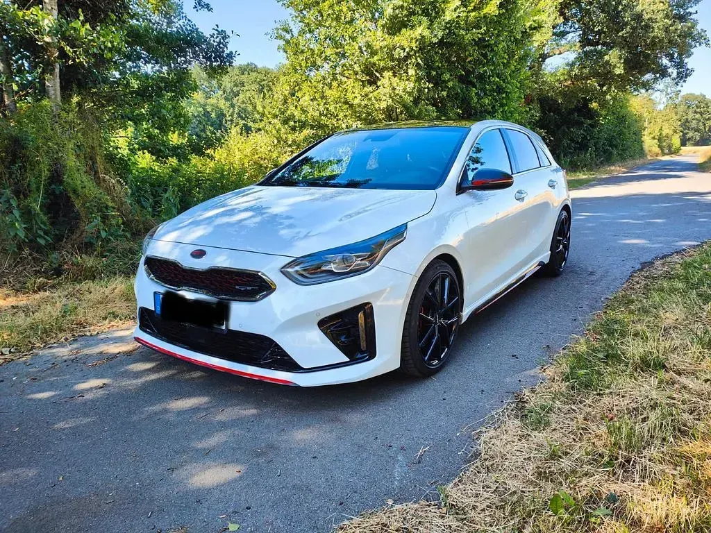 Gebraucht Kia Ceed GT GT 204 PS (150 kW) 2020 Weiß Limousine