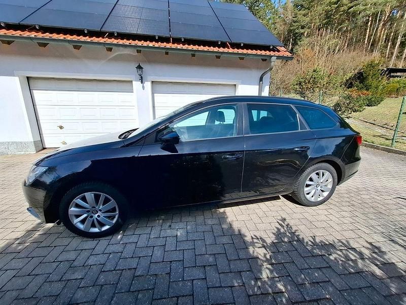 Usata Seat Leon ST Reference 105 CV (77 kW) 2015 Nero Station wagon