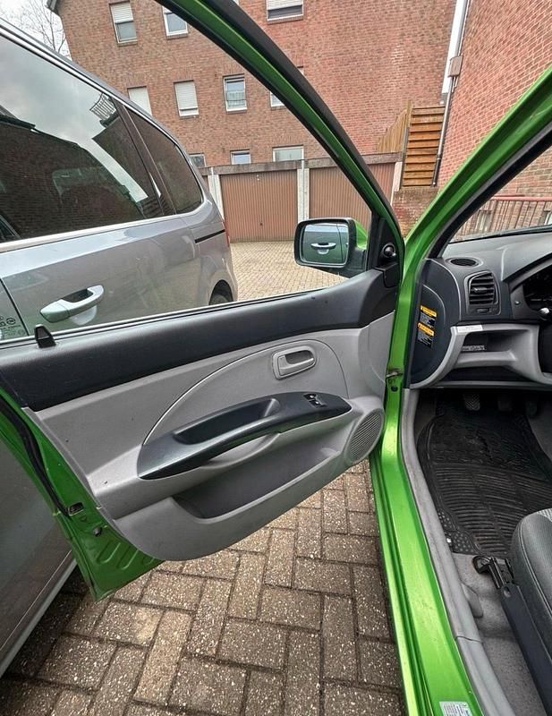 Używany Kia Picanto 64 KM (47 kW) 2004 Zielony Hatchback