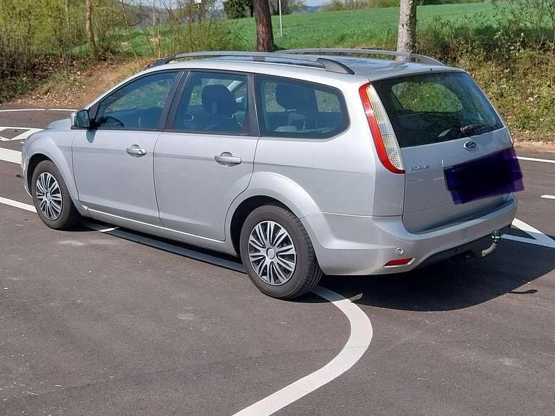 Usata Ford Focus Style 101 CV (74 kW) 2008 Argento Station wagon