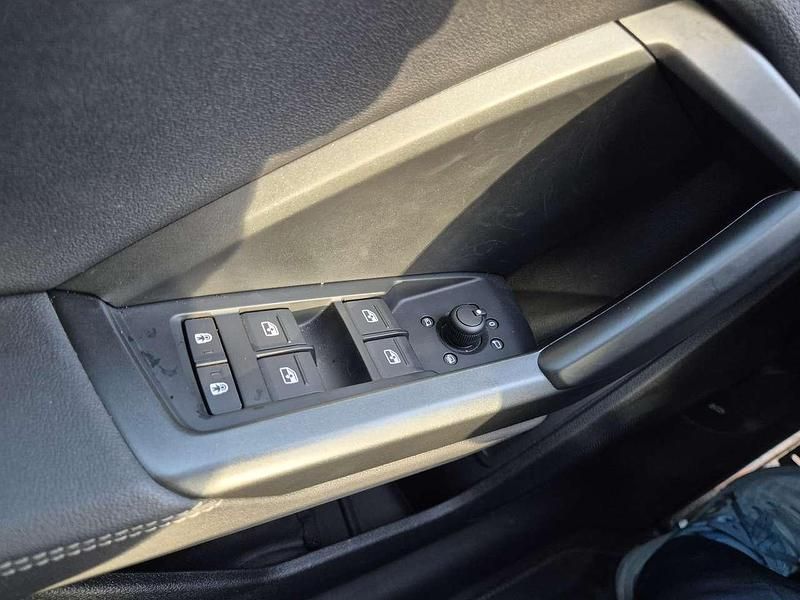 Gebraucht Audi Q3 Advanced 150 PS (110 kW) 2023 Grau SUV