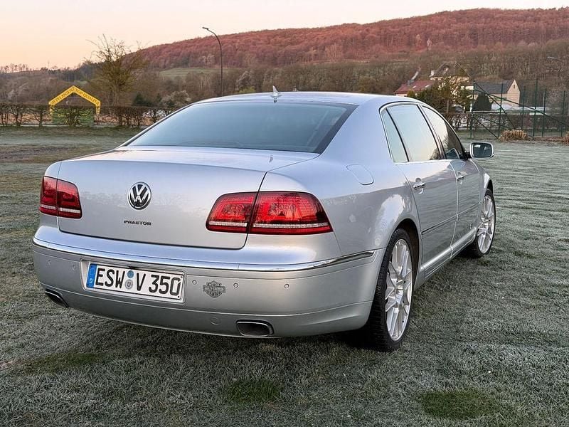 Second-hand VW Phaeton S 245 CP (180 kW) 2013 Argintiu Berlinǎ