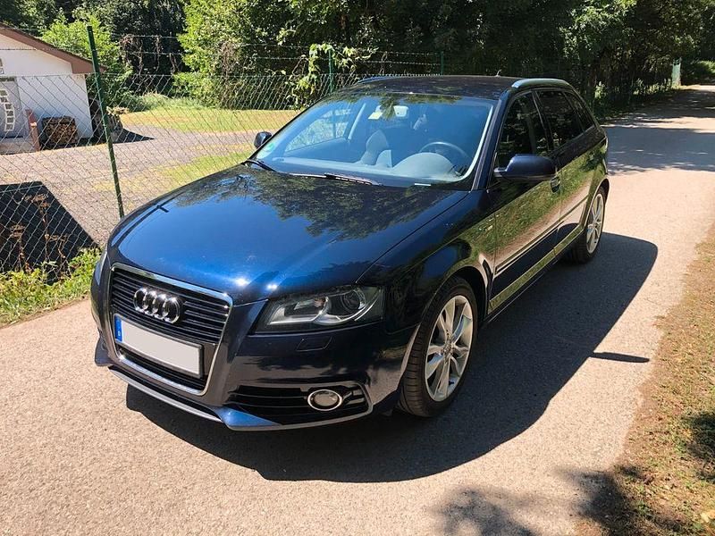 Gebraucht Audi A3 S-Line 160 PS (117 kW) 2011 Blau Kleinwagen