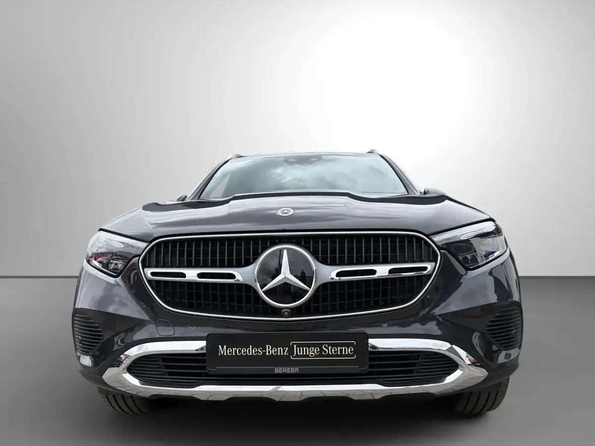 Gebraucht Mercedes GLC300de Avantgarde 333 PS (244 kW) 2025 Grau SUV