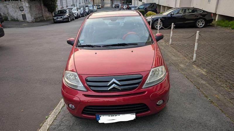 Rot Gebraucht 2008 Citroën C3 Sport Chic Kleinwagen | 3.000 € (Fairer Preis) - Bild 1/4