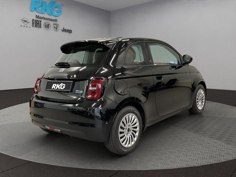 Neu Fiat 500e 69 kW (95 PS) 2025 Schwarz Kleinwagen