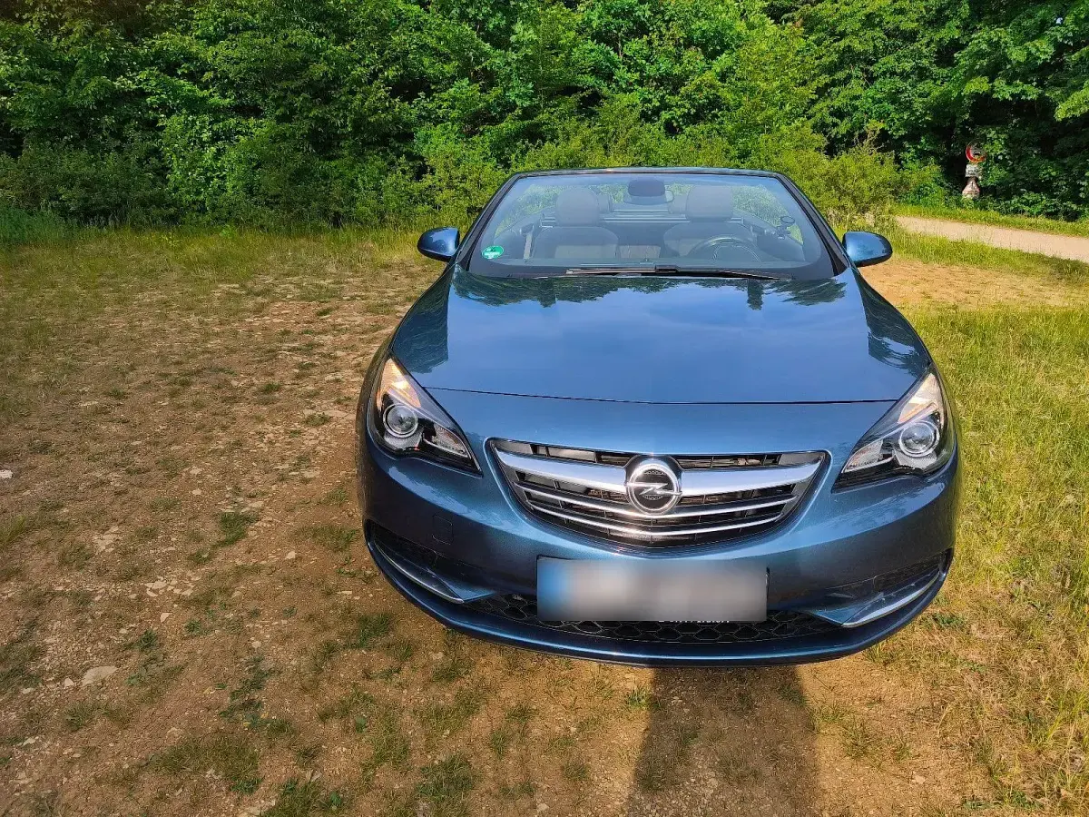 Gebraucht Opel Cascada 140 PS (102 kW) 2015 Blau Cabrio