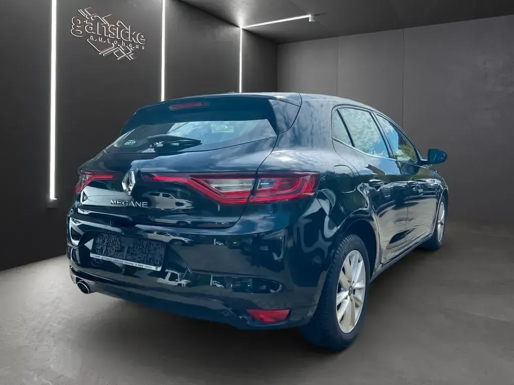 Gebraucht Renault Mégane Intens 110 PS (80 kW) 2016 Schwarz Limousine