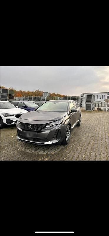 Grau Gebraucht 2021 Peugeot 3008 SUV | 17.500 € (Teuer) - Bild 1/4