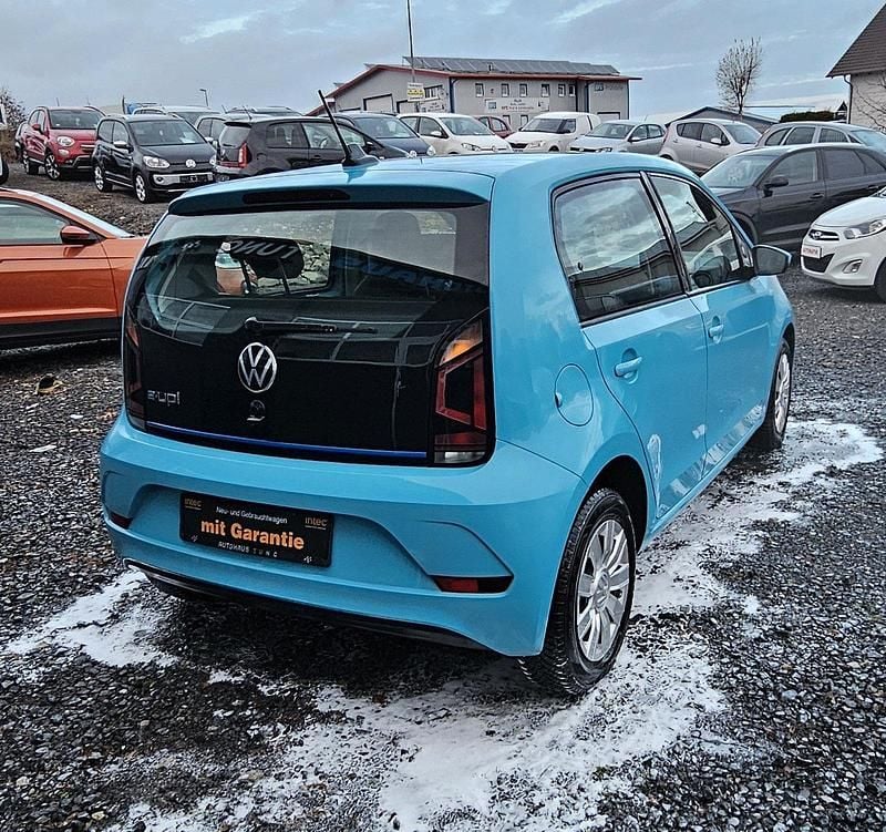 Gebraucht VW e-up! Basis 61 kW (83 PS) 2021 Teal blue (metallic) Kleinwagen