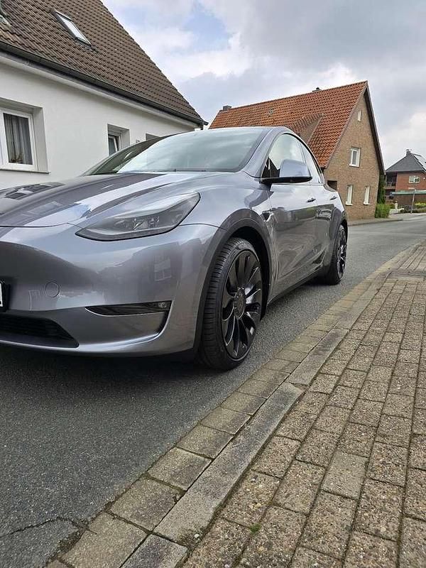 Occasion Tesla Model Y Performance 392 kW (534 ch) 2024 SUV