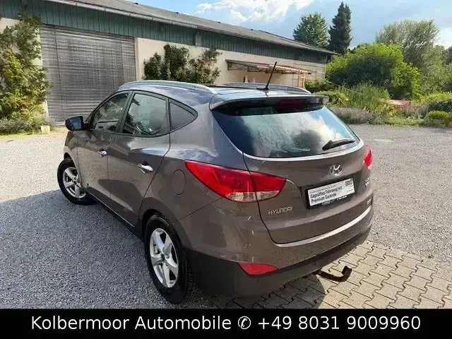 Gebraucht Hyundai ix35 Premium 184 PS (135 kW) 2012 Braun SUV