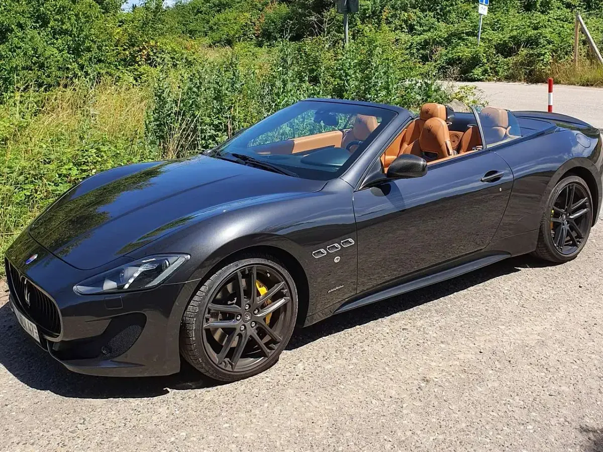 Gebraucht Maserati GranCabrio 460 PS (338 kW) 2015 Grau Cabrio