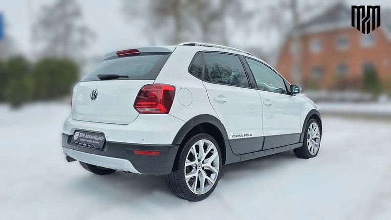 Gebraucht VW Polo Cross 110 PS (80 kW) 2015 Weiß Kleinwagen