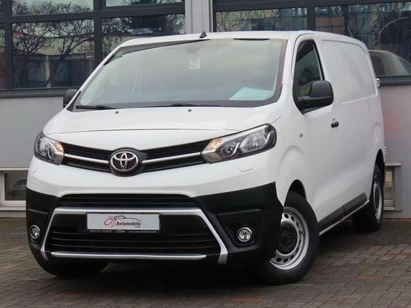 Gebraucht Toyota Proace 144 PS (105 kW) 2022 Weiß Van / Kleinbus