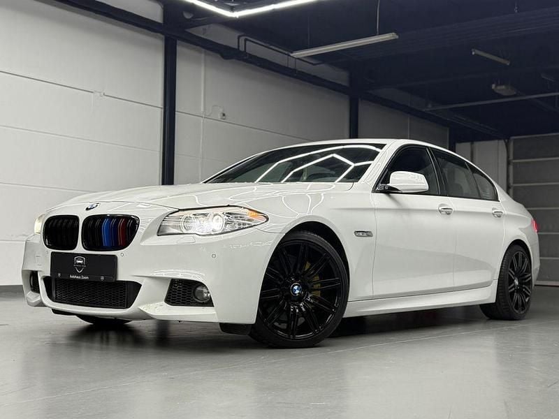 Weiß Gebraucht 2013 BMW 550 M Sport Limousine | 13.880 € (Superpreis) - Bild 1/3