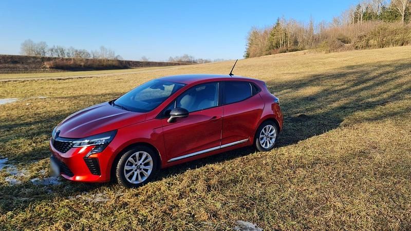 Gebraucht Renault Clio V Evolution 101 PS (74 kW) 2024 Rot Kleinwagen