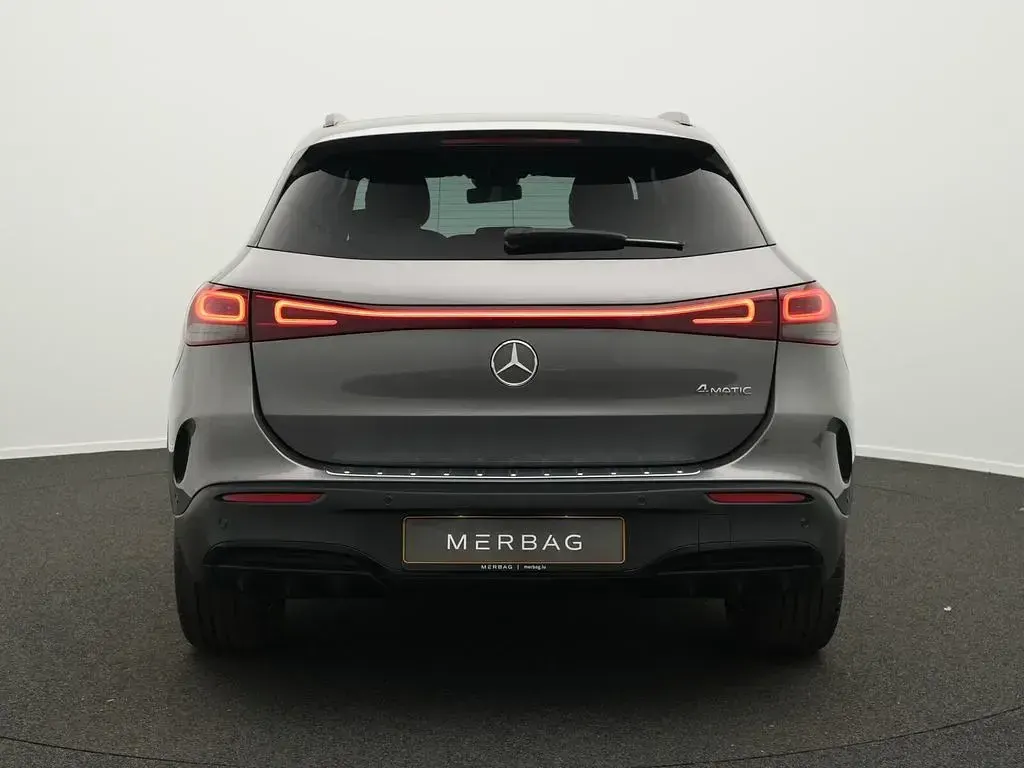 Gebraucht Mercedes EQA300 AMG line 167 kW (228 PS) 2022 Grau SUV