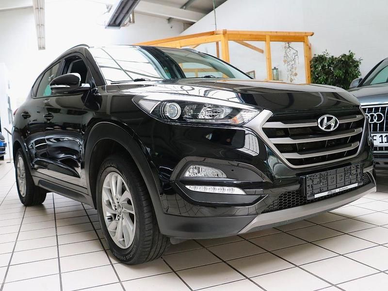 Schwarz Gebraucht 2016 Hyundai Tucson Intro Edition SUV | 11.890 € (Fairer Preis) - Bild 1/4