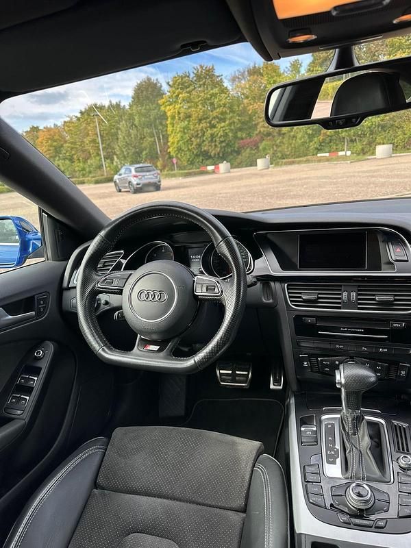 Gebraucht Audi A5 Sport 190 PS (139 kW) 2016 Blau Coupé