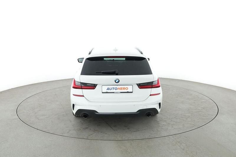 Gebraucht BMW 320 M Sport 190 PS (139 kW) 2021 Weiß Kombi