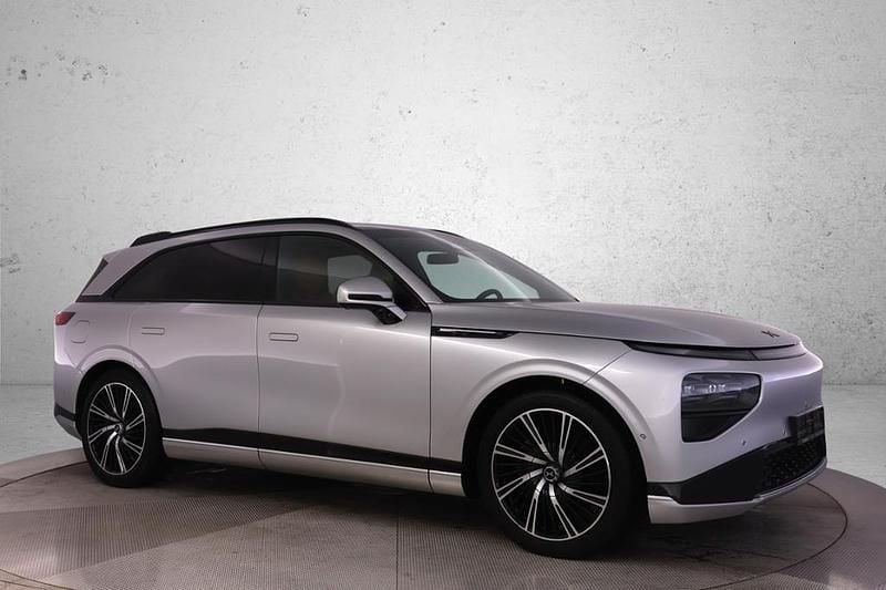 Gebraucht XPENG G9 AWD Performance 405 kW (551 PS) 2024 Silber SUV