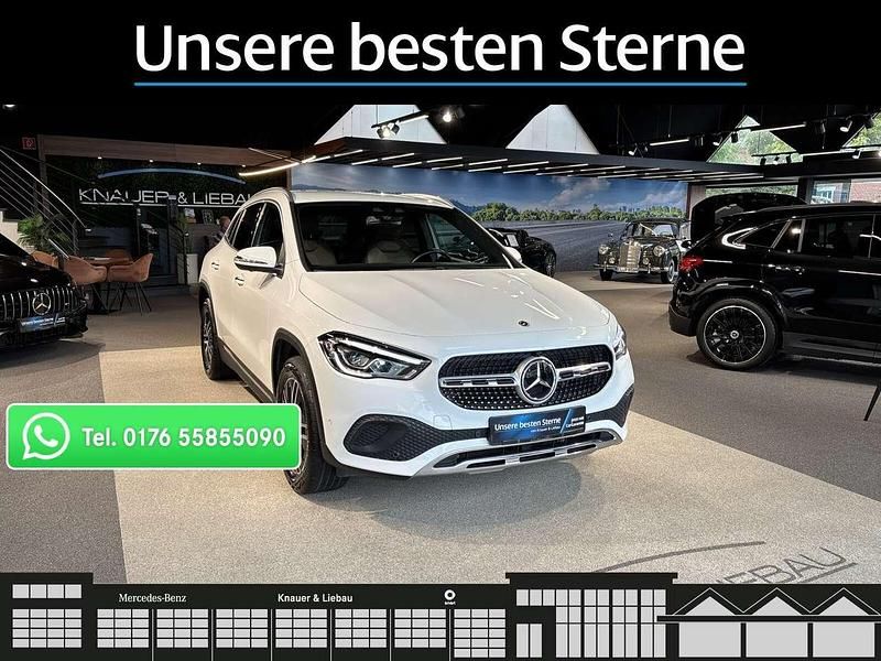 Weiß Gebraucht 2021 Mercedes GLA200 Progressive SUV | 34.660 € (Teuer) - Bild 1/4