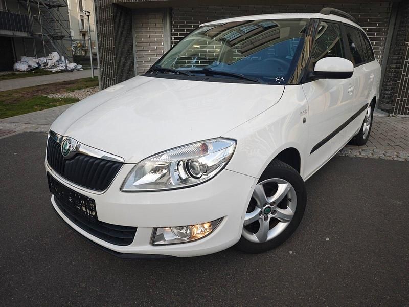 Gebraucht Skoda Fabia 86 PS (63 kW) 2011 Weiß Kombi