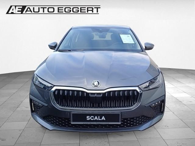 Neu Skoda Scala Selection 116 PS (85 kW) 2025 Grau Kleinwagen