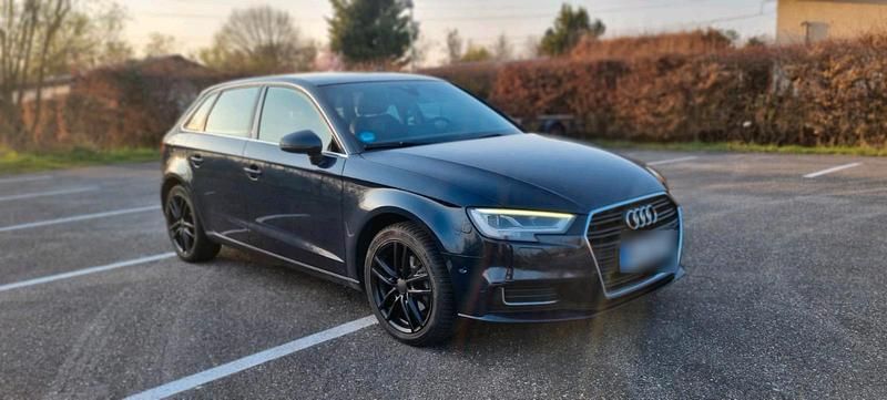 Gebraucht Audi A3 150 PS (110 kW) 2016 Blau Kleinwagen