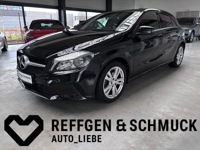 Schwarz metallic Gebraucht 2016 Mercedes A200 Urban Limousine | 16.480 € (Fairer Preis) - Bild 1/4