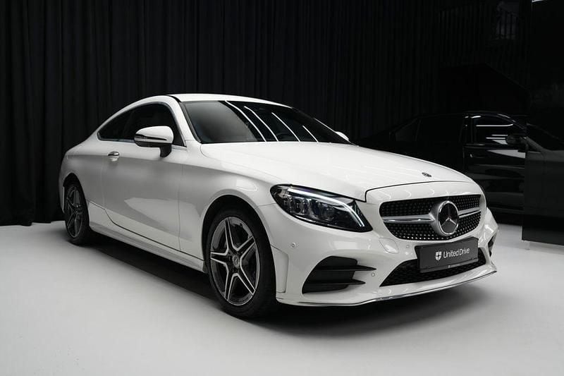 Gebraucht Mercedes C400 333 PS (244 kW) 2018 Weiß