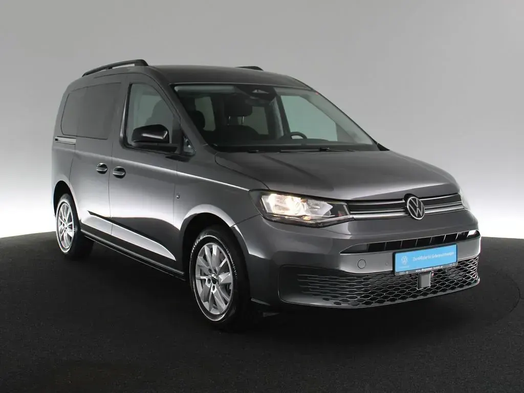 Neu VW Caddy Life 122 PS (89 kW) 2025 Grau / indiumgrau Van / Kleinbus