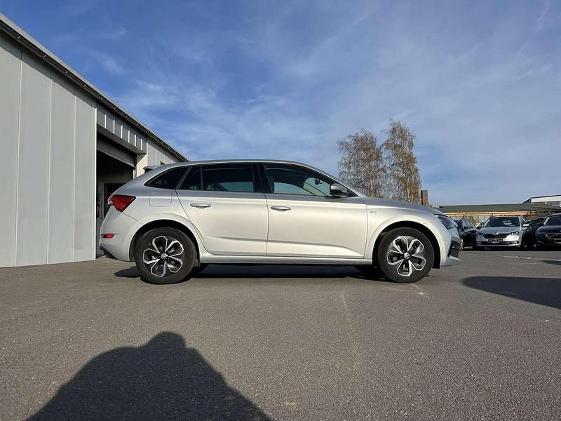 Gebraucht Skoda Scala Drive 116 PS (85 kW) 2020 Silber Kleinwagen