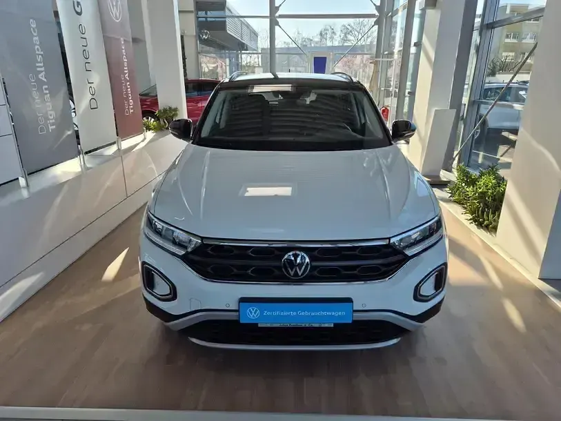 Gebraucht VW T-Roc Life 116 PS (85 kW) 2024 Pure white SUV