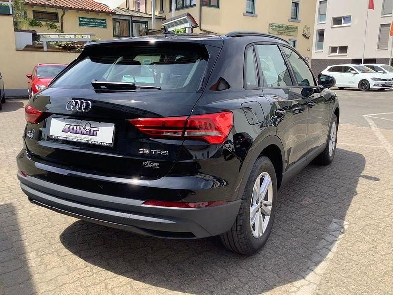 Gebraucht Audi Q3 150 PS (110 kW) 2022 Schwarz metallic SUV