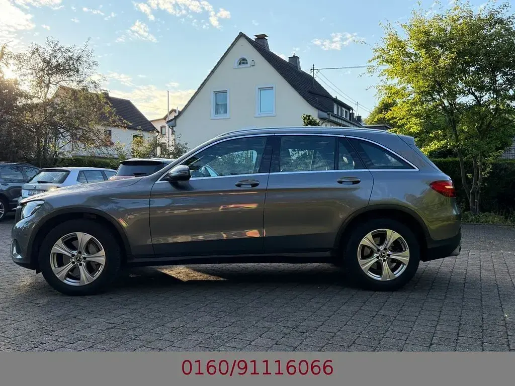 Gebraucht Mercedes GLC250 AMG 204 PS (150 kW) 2018 Grau SUV