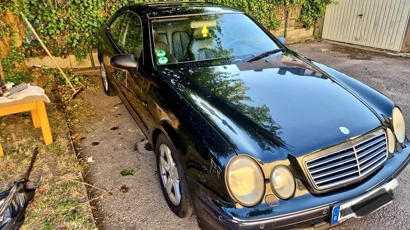 Schwarz Gebraucht 1999 Mercedes CLK200 Limousine | 1.800 € - Bild 1/4