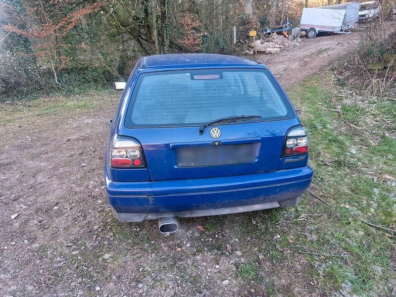 Gebraucht VW Golf III 60 PS (44 kW) 1997 Blau Kleinwagen