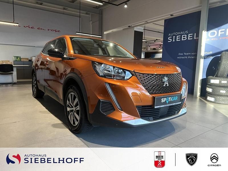 Gebraucht Peugeot e-2008 Active 100 kW (136 PS) 2022 Orange fusion SUV