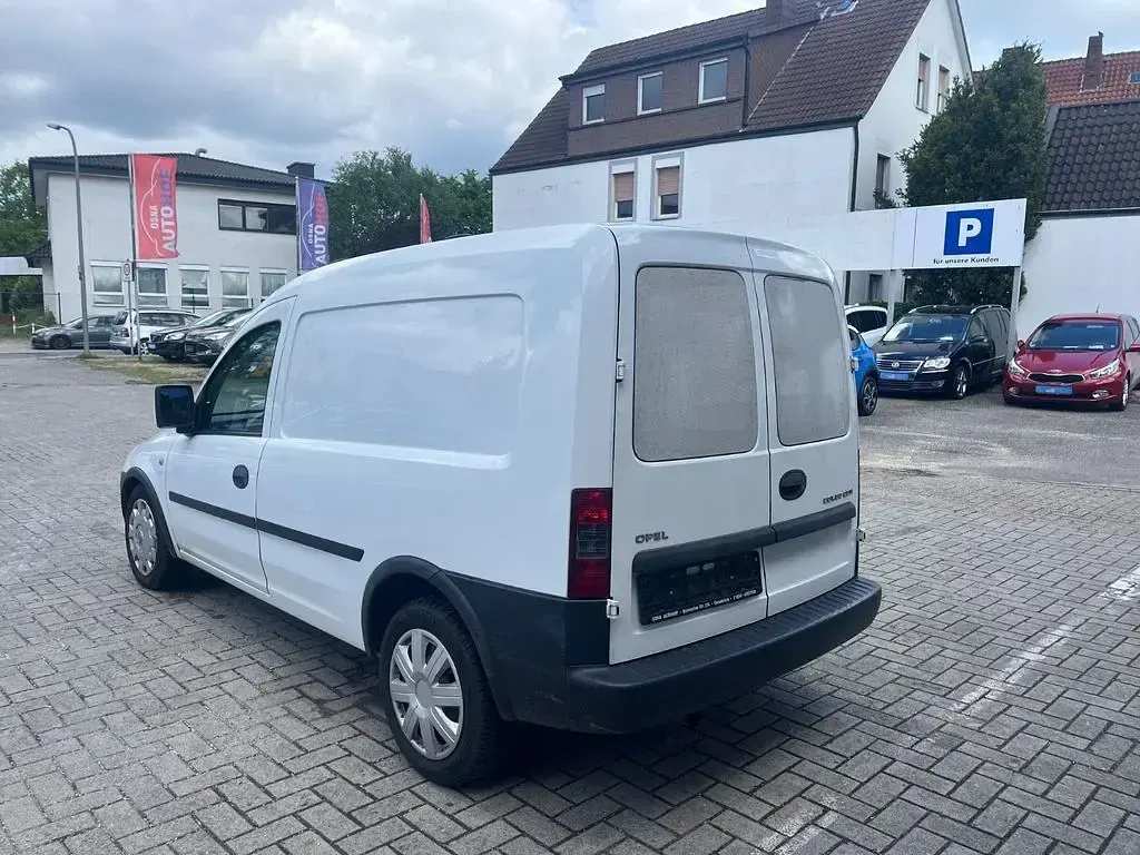 Gebraucht Opel Combo Business 75 PS (55 kW) 2010 Weiß Van / Kleinbus