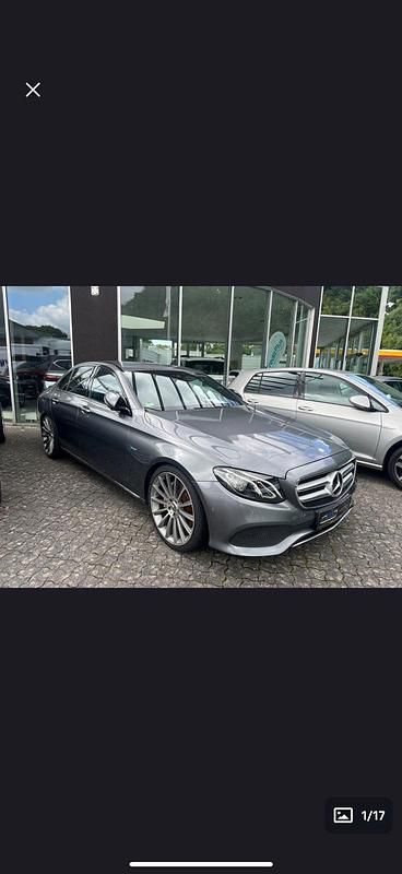 Grau Gebraucht 2016 Mercedes E350 AMG Limousine | 21.990 € (Fairer Preis) - Bild 1/4