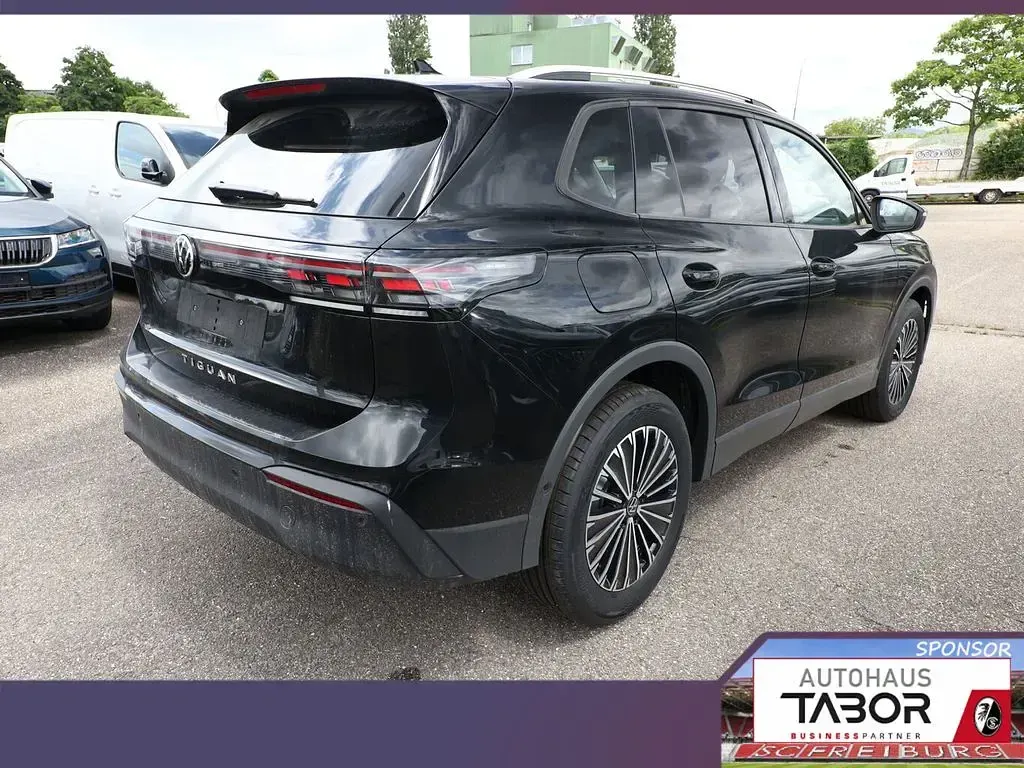 Neu VW Tiguan IQ Drive 150 PS (110 kW) 2026 Schwarz SUV