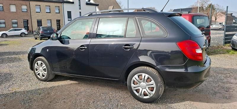 Gebraucht Skoda Fabia 86 PS (63 kW) 2014 Schwarz Kombi