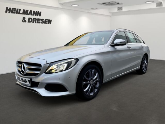 Silber Gebraucht 2017 Mercedes C250 Avantgarde Kombi | 21.450 € (Fairer Preis) - Bild 1/4