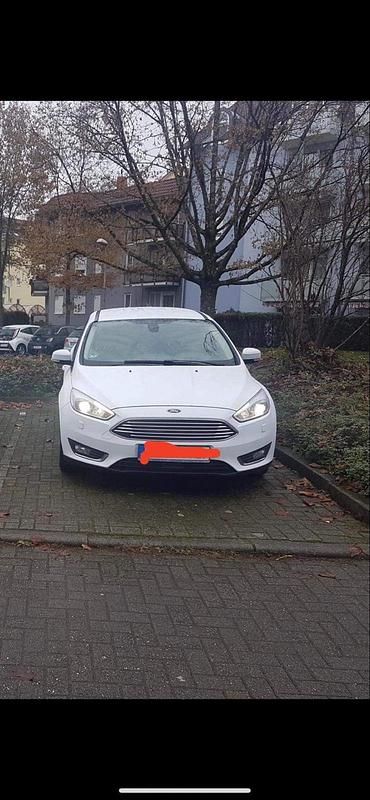 Usata Ford Focus 150 CV (110 kW) 2015 Bianco Station wagon