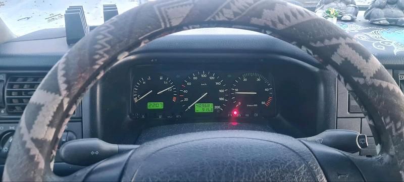 Gebraucht VW T4 102 PS (75 kW) 1997 Silber Van