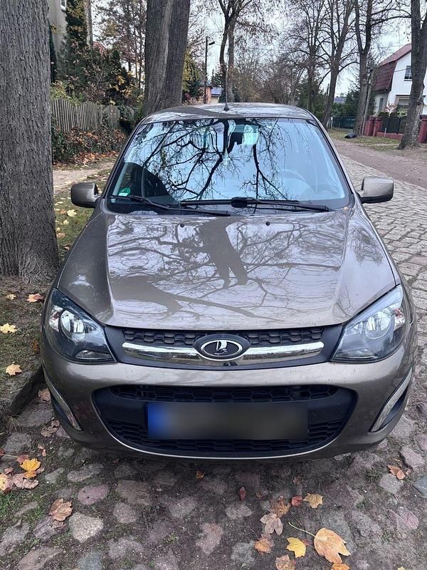 Gebraucht Lada Kalina 98 PS (72 kW) 2016 Braun Limousine