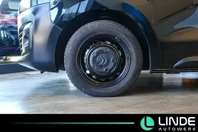 Gebraucht Citroën Jumpy 120 PS (88 kW) 2023 Lackierung schwarz perla nera/ Van / Kleinbus